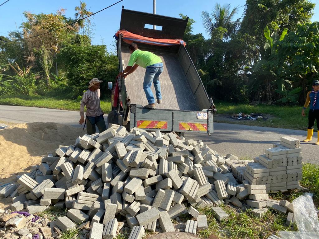 MAFUS Project - Kerja Pembinaan Dinding Madrasah
