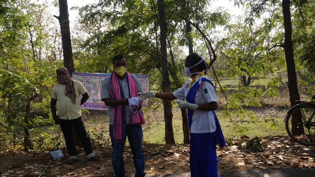 Distributing Masks by Rovers & Rangers of Bargaon ITI Unit, Odisha State Bharat Scouts & Guides