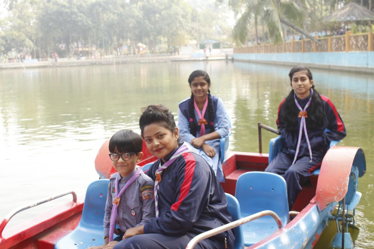 নৌকা ভবন 