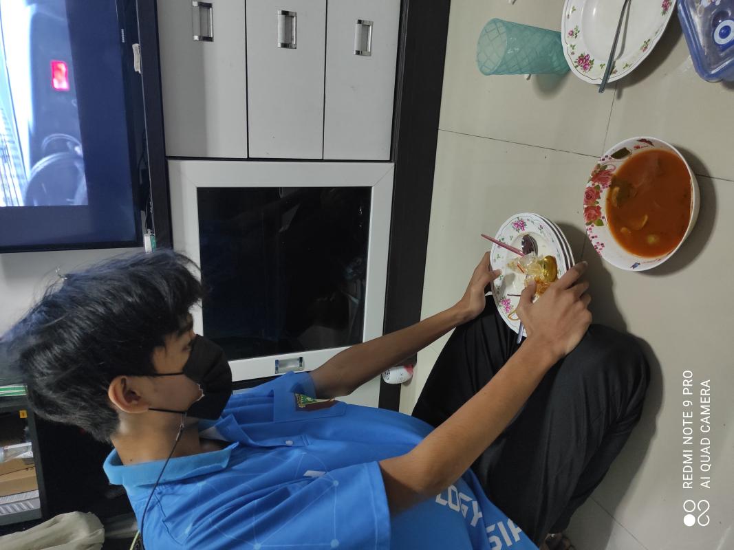 เก็บจานให้พ่อแม่