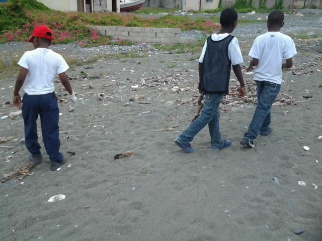 Coastal cleanup in Jamaica