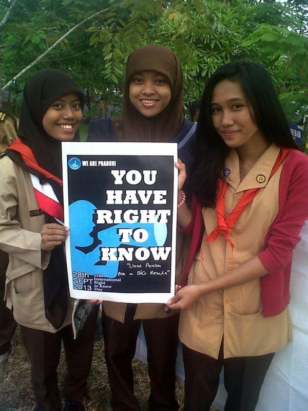 Prabuhi Campaign for Right To Know Day 2013