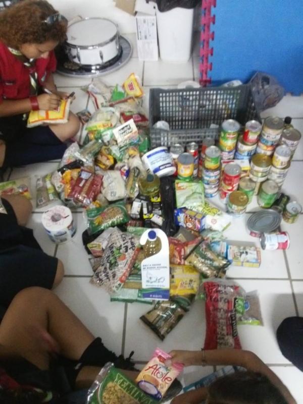 rescate de una parte del parque hundido y colecta de víveres para nuestros hermanos afectados por ingrid y manuel