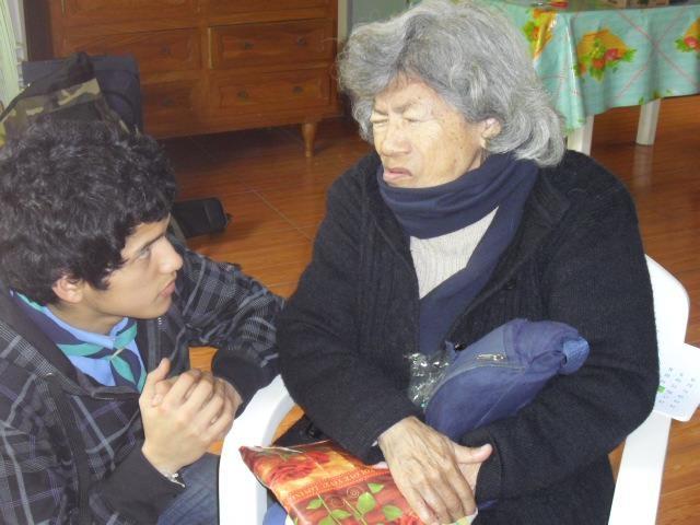 Visita a una casa de adultos mayores 