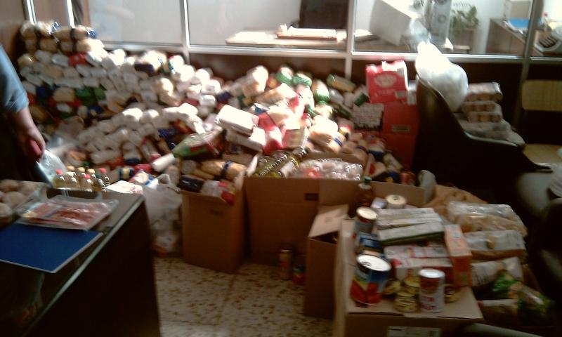 PROYECTO SOLIDARIO DE AYUDA A LOS MAS DESFAVORECIDOS DE NUESTRO ENTORNO AÑO 2012