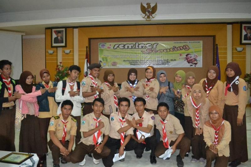 bagi perdamaian melalui seminar pramuka Racana Trunojoyo dan Rato Ebu - U.T.M