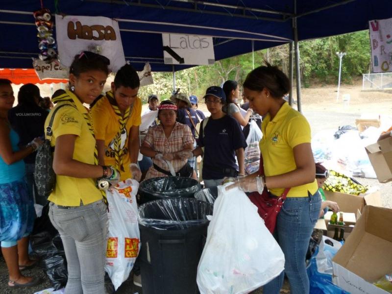 Support at the recycling Festival - Panama
