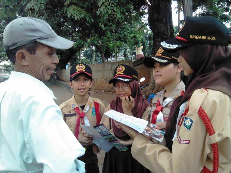 CHANGE YOUR LIFE !!! SCOUTS ASK PEOPLE FOR IMPLEMENTING THE HEALTHY AND CLEAN LIFE BEHAVIOR IN THEIR DAYS