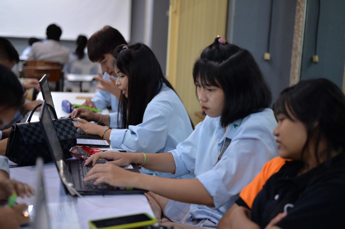 เป็นตัวแทนทำโปรเจค