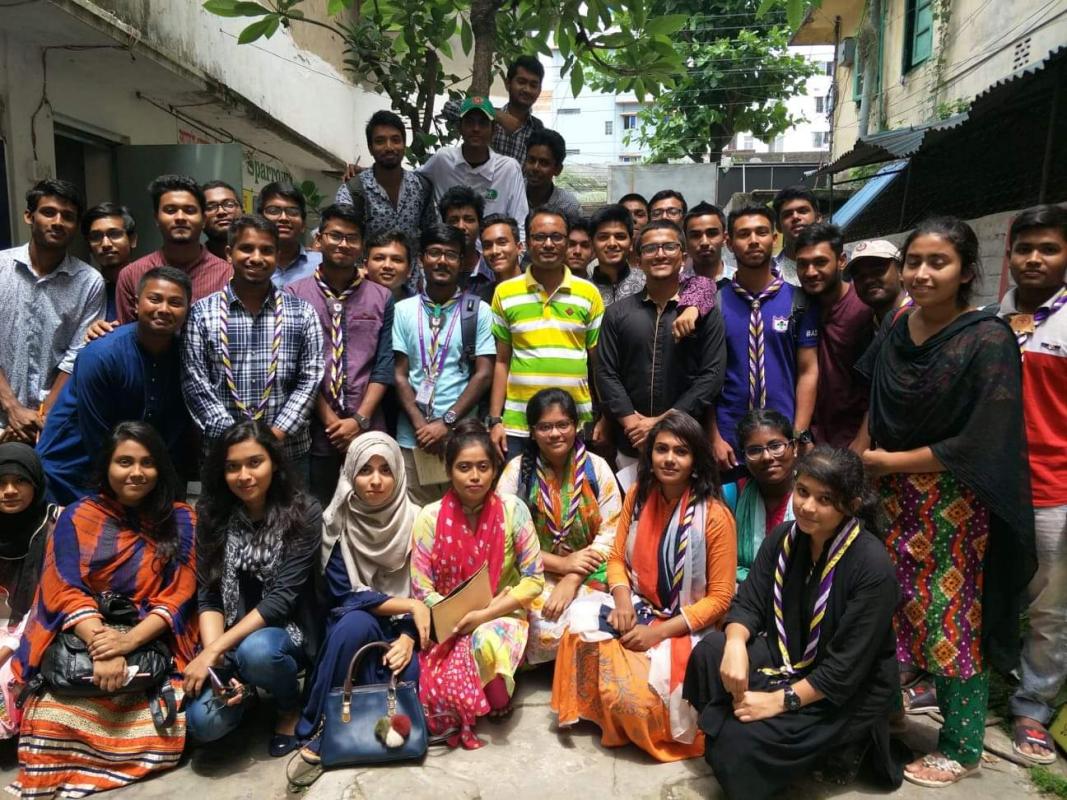 ক্রু মিটিং