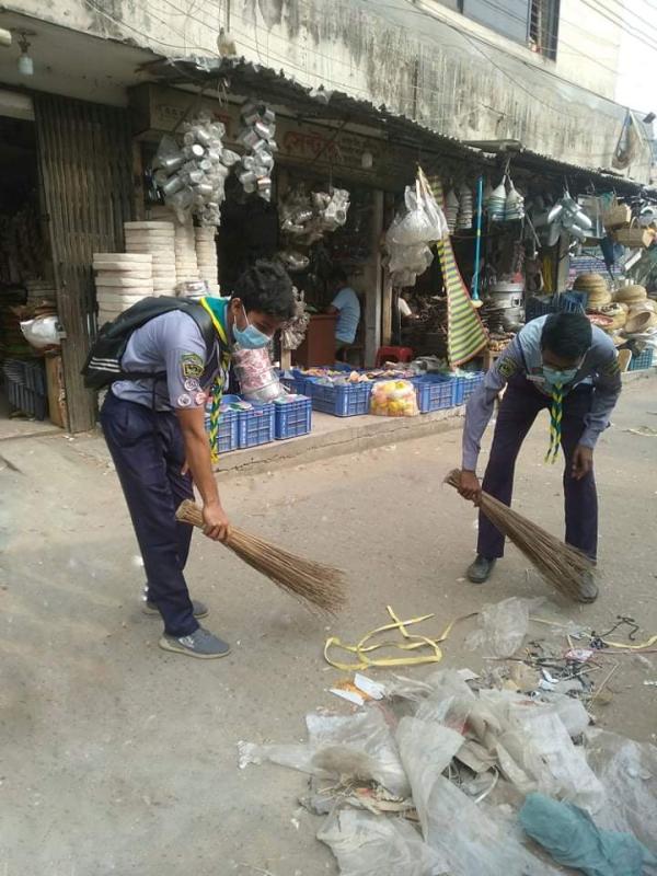 বাজার পরিষ্কার।