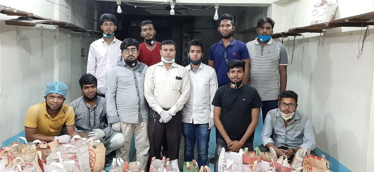 ত্রান বিতরন 