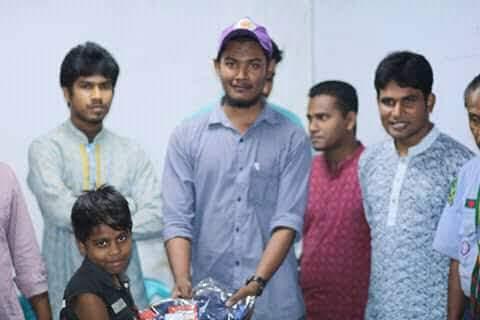 পথশিশুদের ঈদে নতুন জামা কাপড় বিতরন-২০১৭