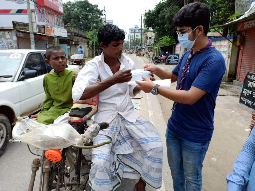 মাস্ক ক্যাম্পিং 