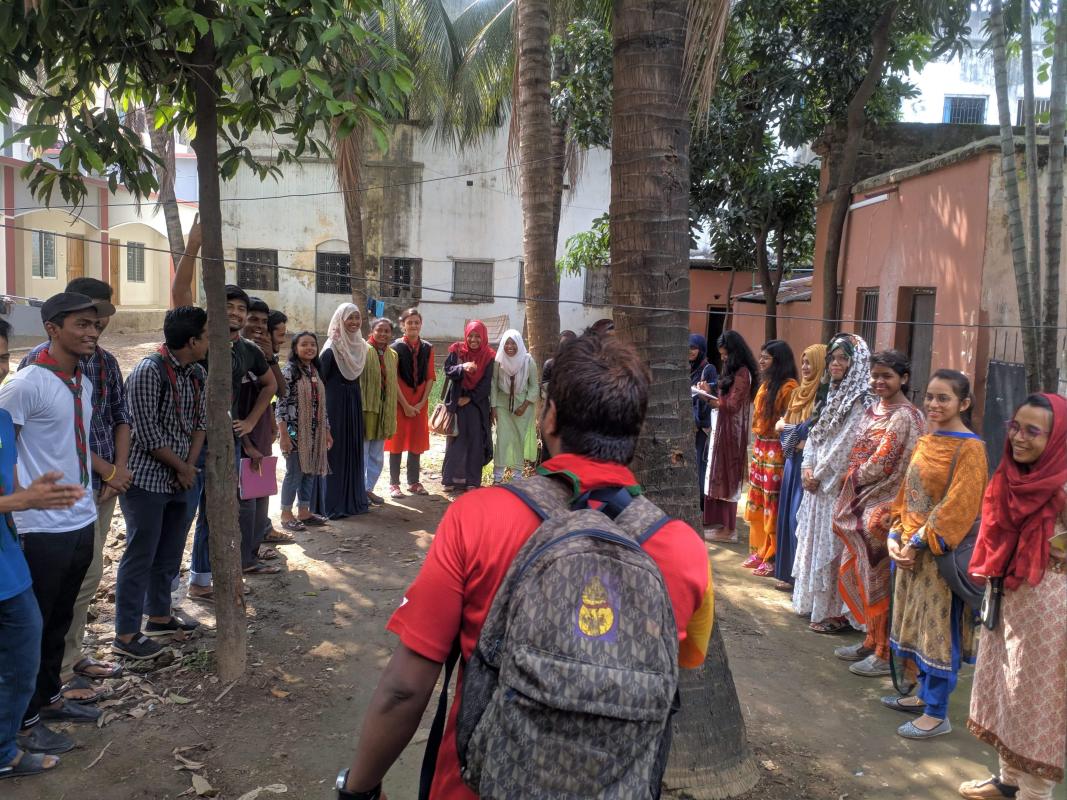 ক্রু মিটং