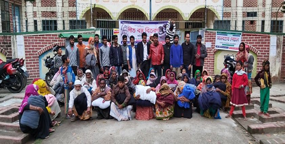 পথশিশু ও শীতার্তদের মাঝে শীত বস্ত্র বিতরন