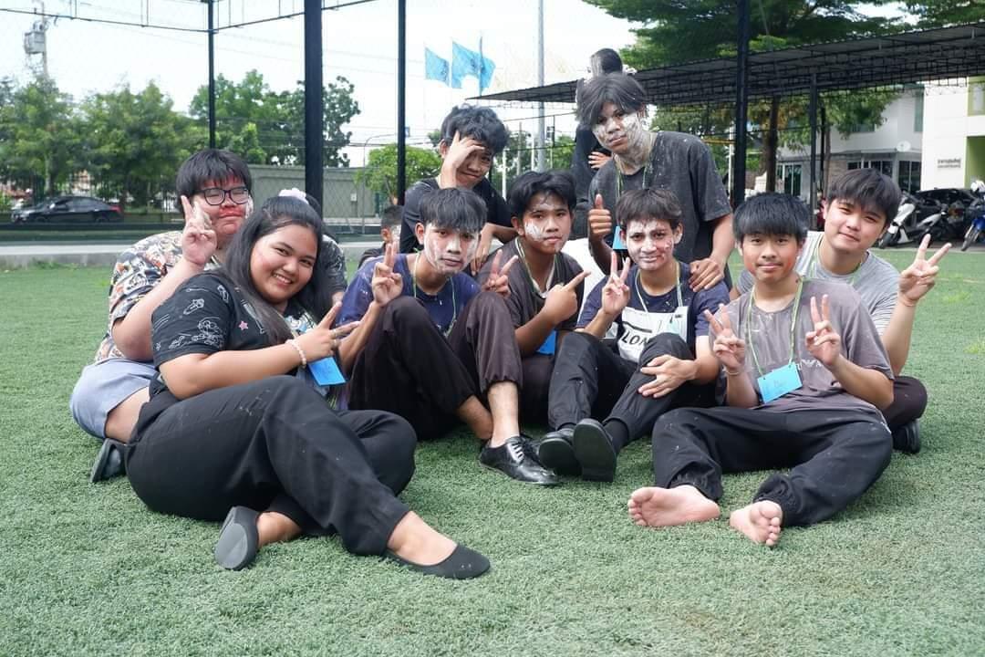 ค่ายเขียวเหลืองสัมพันธ์