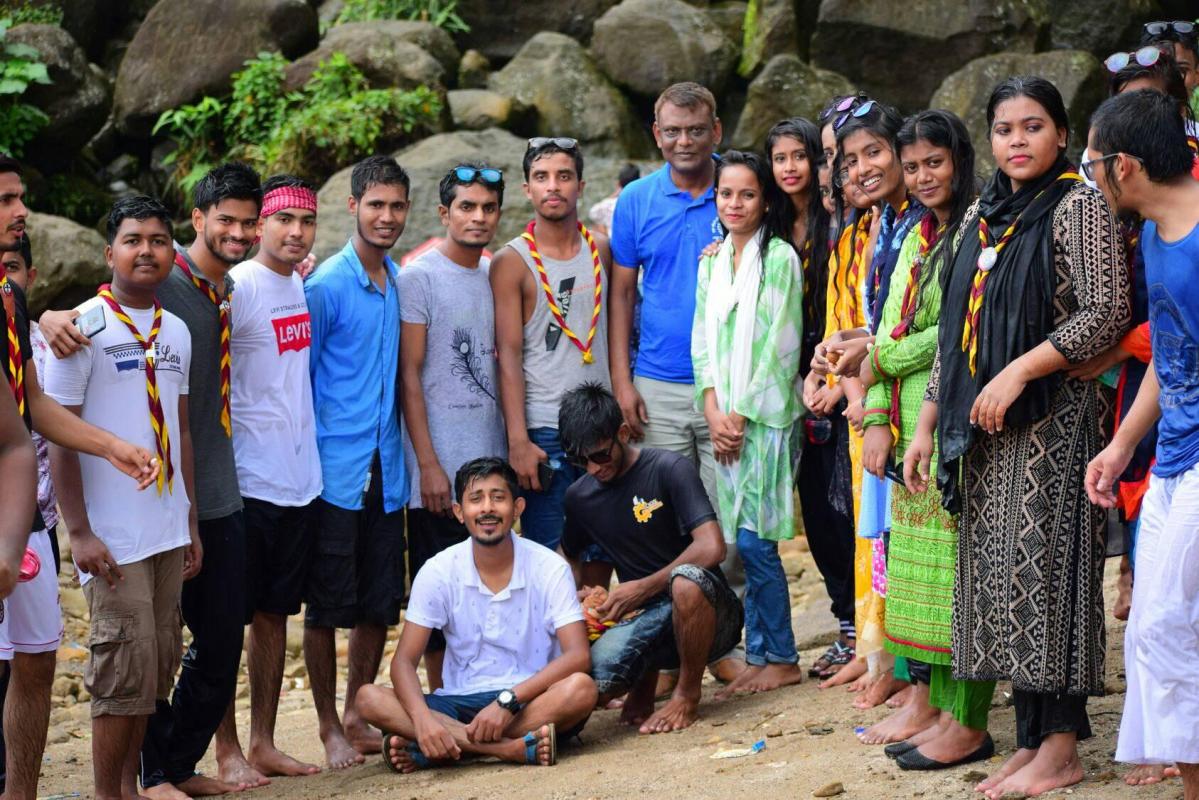 projek agihan makanan untuk gelandangan
