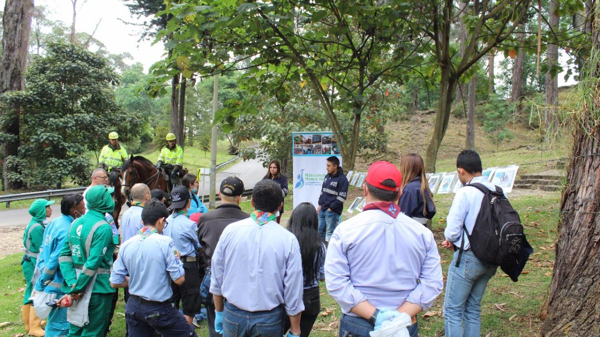 Limpieza Rio Arzobispo- Bogota, Colombia