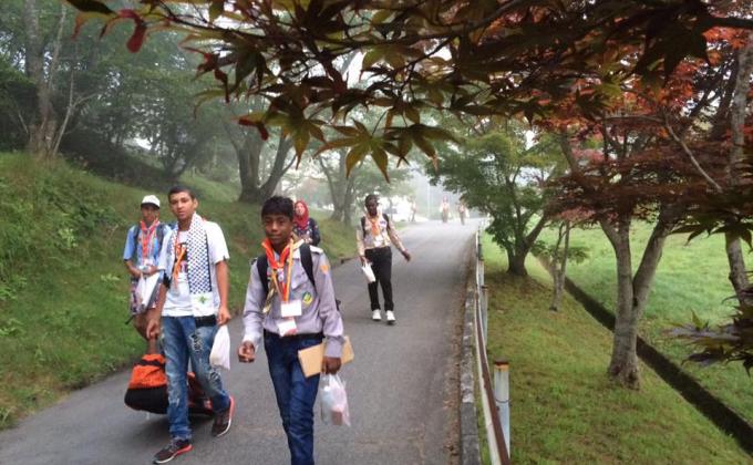 Jamboree scouts going to the Peace Memorial Ceremony in Hiroshima