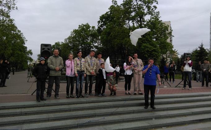 Baloon Doves as a hope for Peace in Ukraine