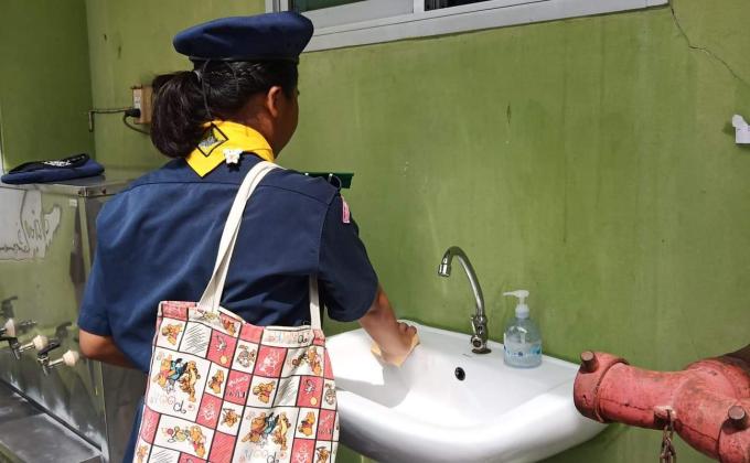 ทำความสะอาดในอ่างล้างมือ