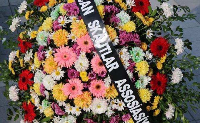 Scouts of Azerbaijan visited Martyrs' Lane in memory of heroes died on 20 January 1990.