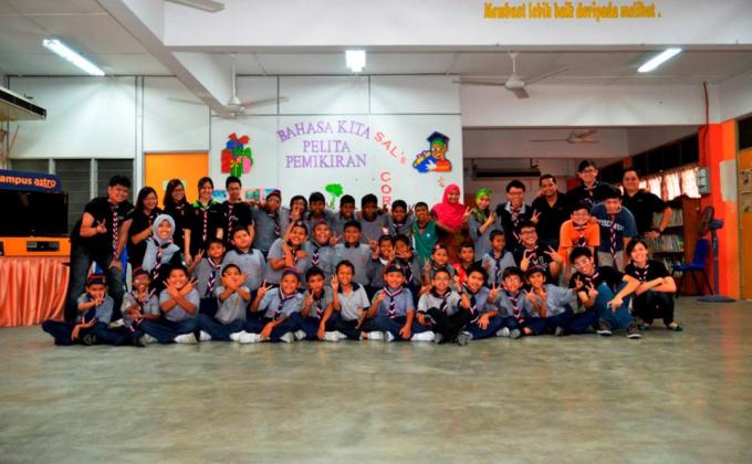 KAWIE - Kelanasiswa A Weekend In English (KLKM INTI IU)