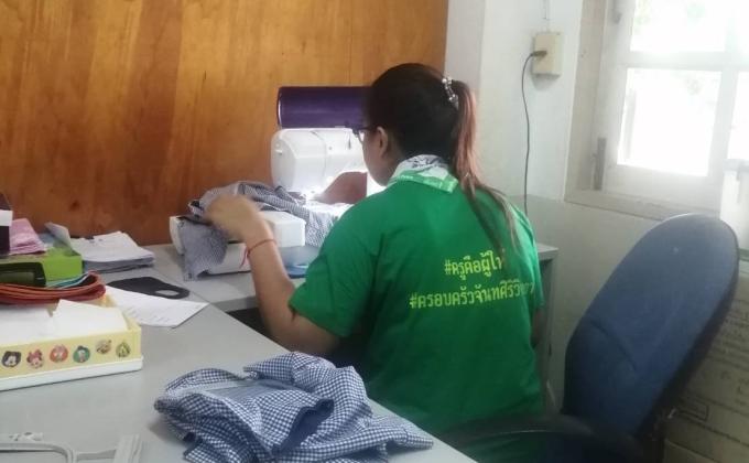 งานปักเครื่องแบบนักเรียน(ฝ่ายอำนวยการ)