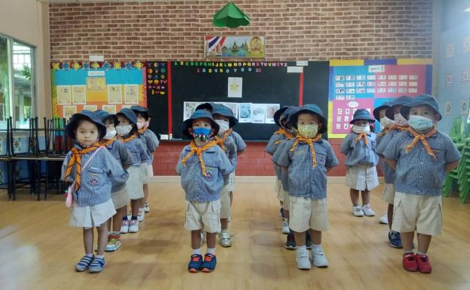 ฝึกระเบียบแถวอ.1ห้องแตงโม