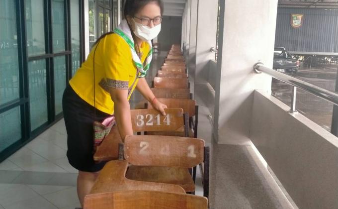 จัดเก็บโต๊ะเรียน