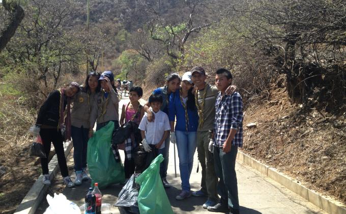 A Limpiar el Mundo 2013 "Cristo de la Concordia"
