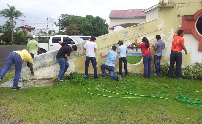 Limpieza y mantenimiento (pintura): Parroquia San Antonio, Ciudad de Panamá.