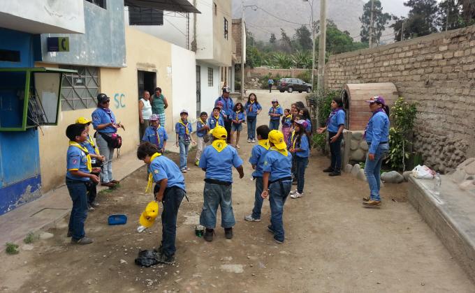AYUDA A LOS NIÑOS DEL ASENTAMIENTO HUMANO CALIFORNIA BAJA - CHOSICA
