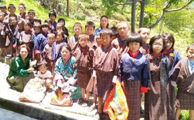 Cleaning campaign to reduce waste around community