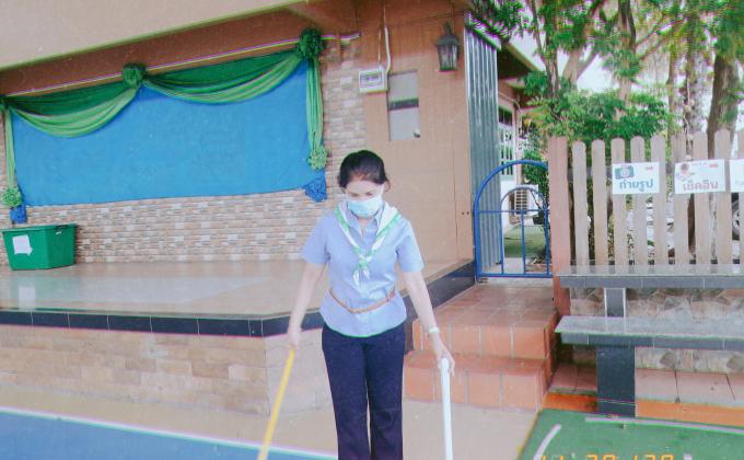 ทำความสะอาดกวาดพื้นร.ร