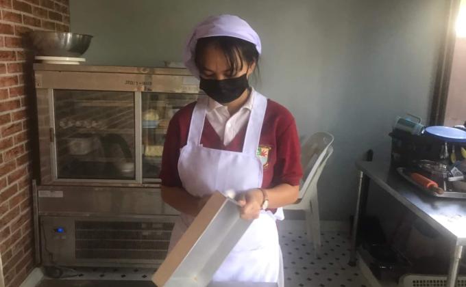 ล้างทำความสะอาดภาชนะทำขนม