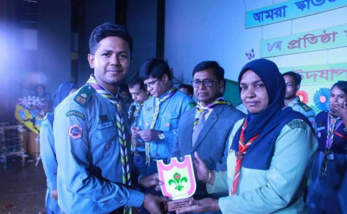 National Service Award Receiving 