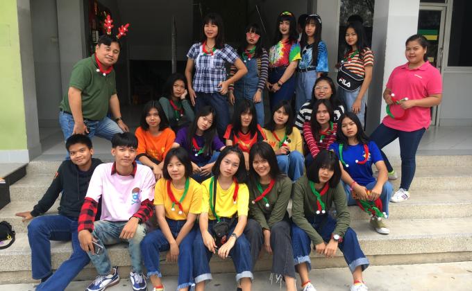 ร่วมงานกิจกรรมวิทยาลัย