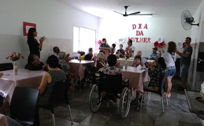 Parabéns para você - visita 06