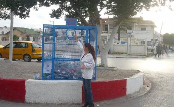 Collecte de bouteilles en plastique