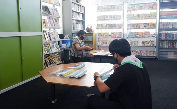 จัดทำหน้ากาก Face Shield และการ์ดให้กำลังใจ กับโรงพยาบาลจุฬาลงกรณ์