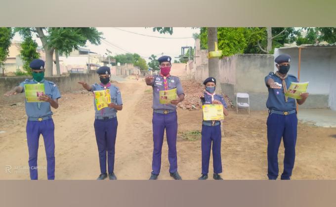  विश्व धूम्रपान निषेध दिवस पर शपथ लेते स्काउट