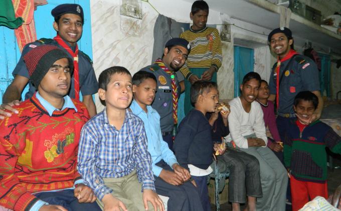 Give Happiness - It doesn't costs you a penny