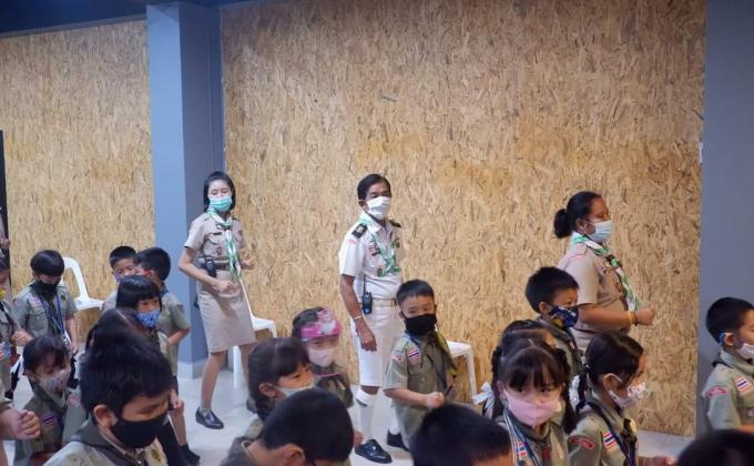 ร่วมกิจกรรมเต้นเพลง MOP Dance