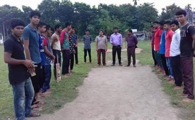 রোভারদের প্রীতি ক্রিকেট ম্যাচ