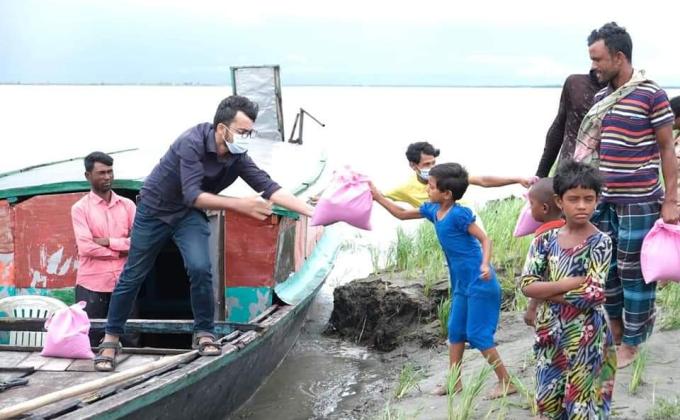 বন্যার্তদের ত্রান বিতরণ কর্মসূচি ২০২০