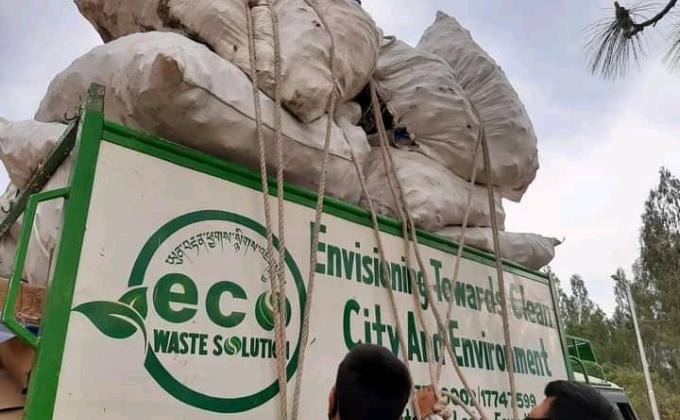 Solving waste issues in our Surrounding