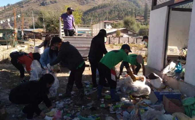 Clearing off drop in centers