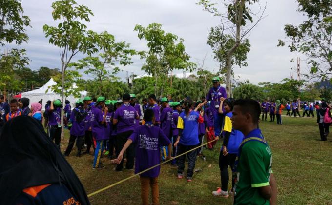 Cabaran Meniti Atas Tali